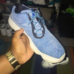 Low top Jordan futures